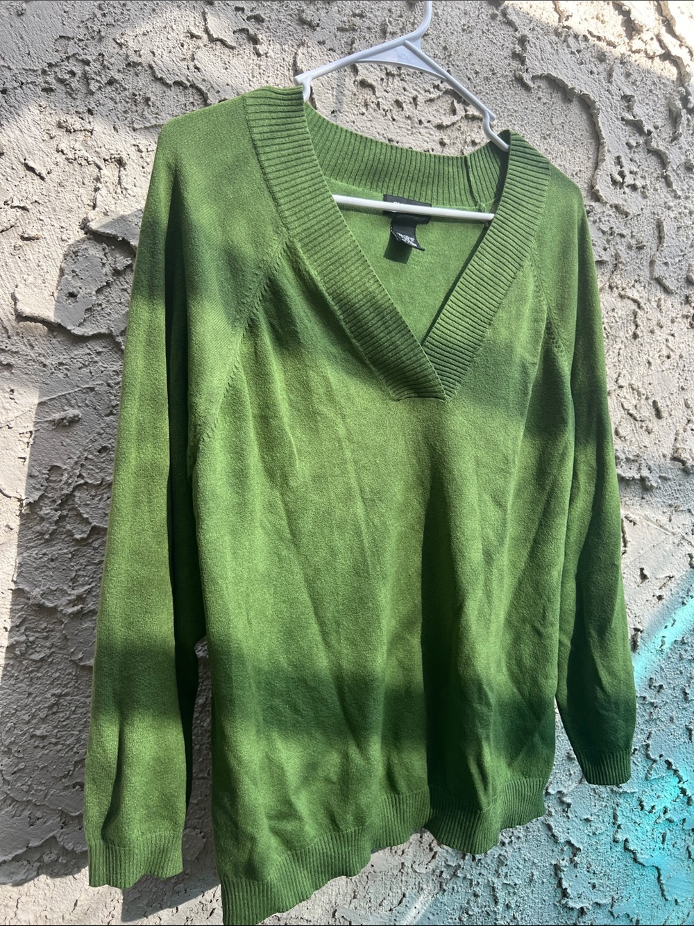 Avenue Green V-Neck Women's Sweater
